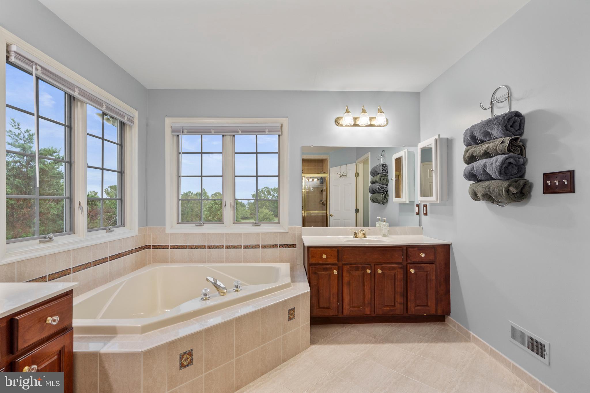 2577 Cold Spring Road Lansdale, PA 19446 - Photo 28 of 59 Primary Bath