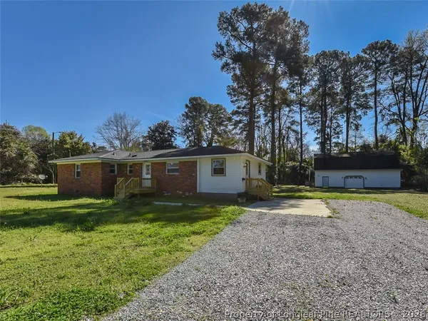 $1,900 | 439 McNatt Street, Maxton, NC 28364