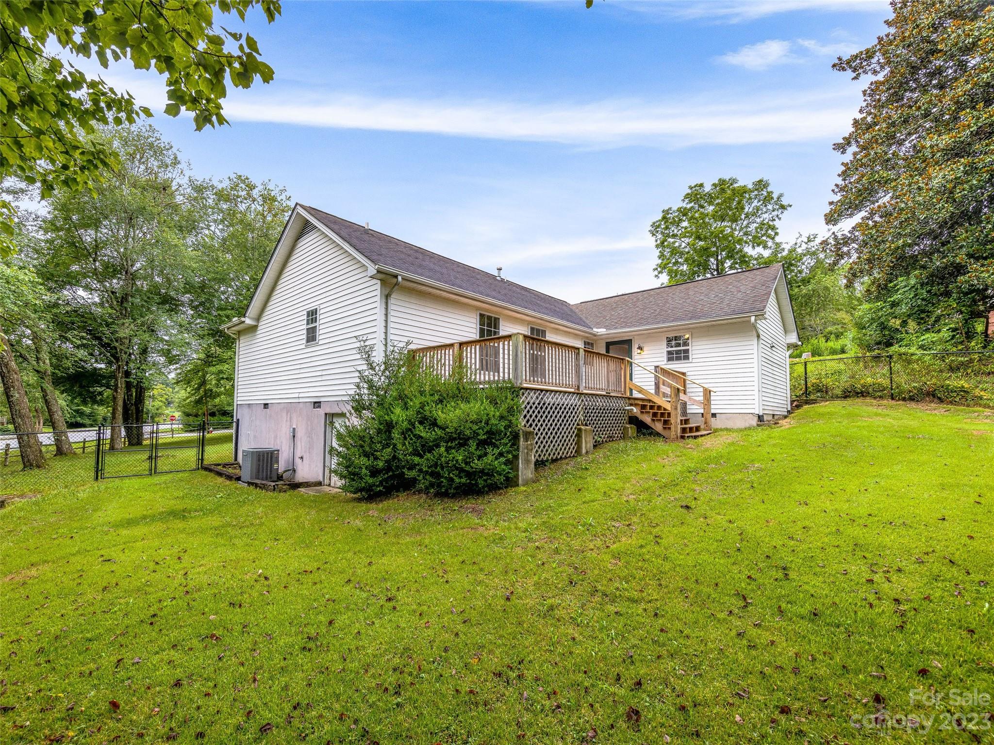 221 Jordan Road Brevard, NC 28712 - Photo 26 of 29 Gallery Image 26
