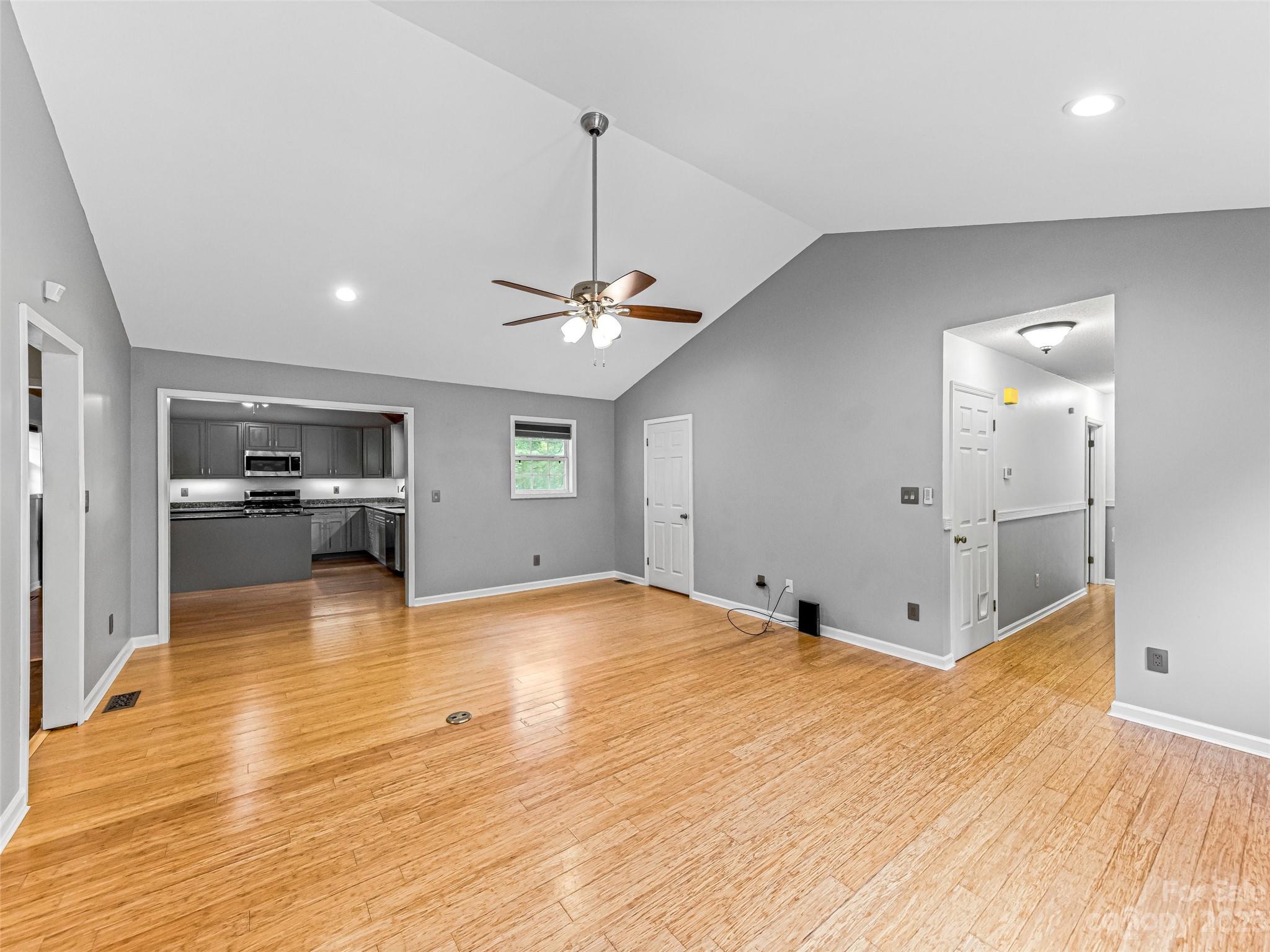 221 Jordan Road Brevard, NC 28712 - Photo 7 of 29 Gallery Image 7