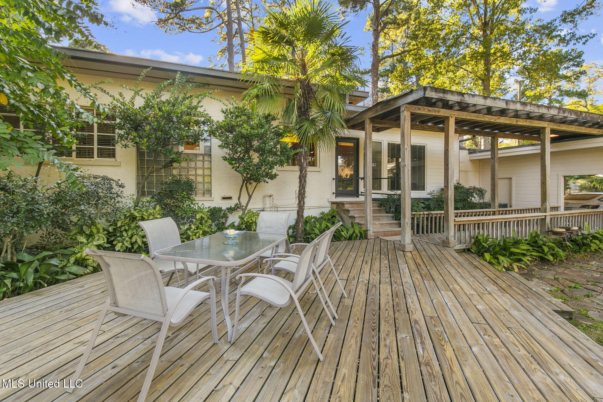 4526 Brook Drive Jackson, MS 39206 - Photo 3 of 69 55-web-or-mls-4526 Brook-55