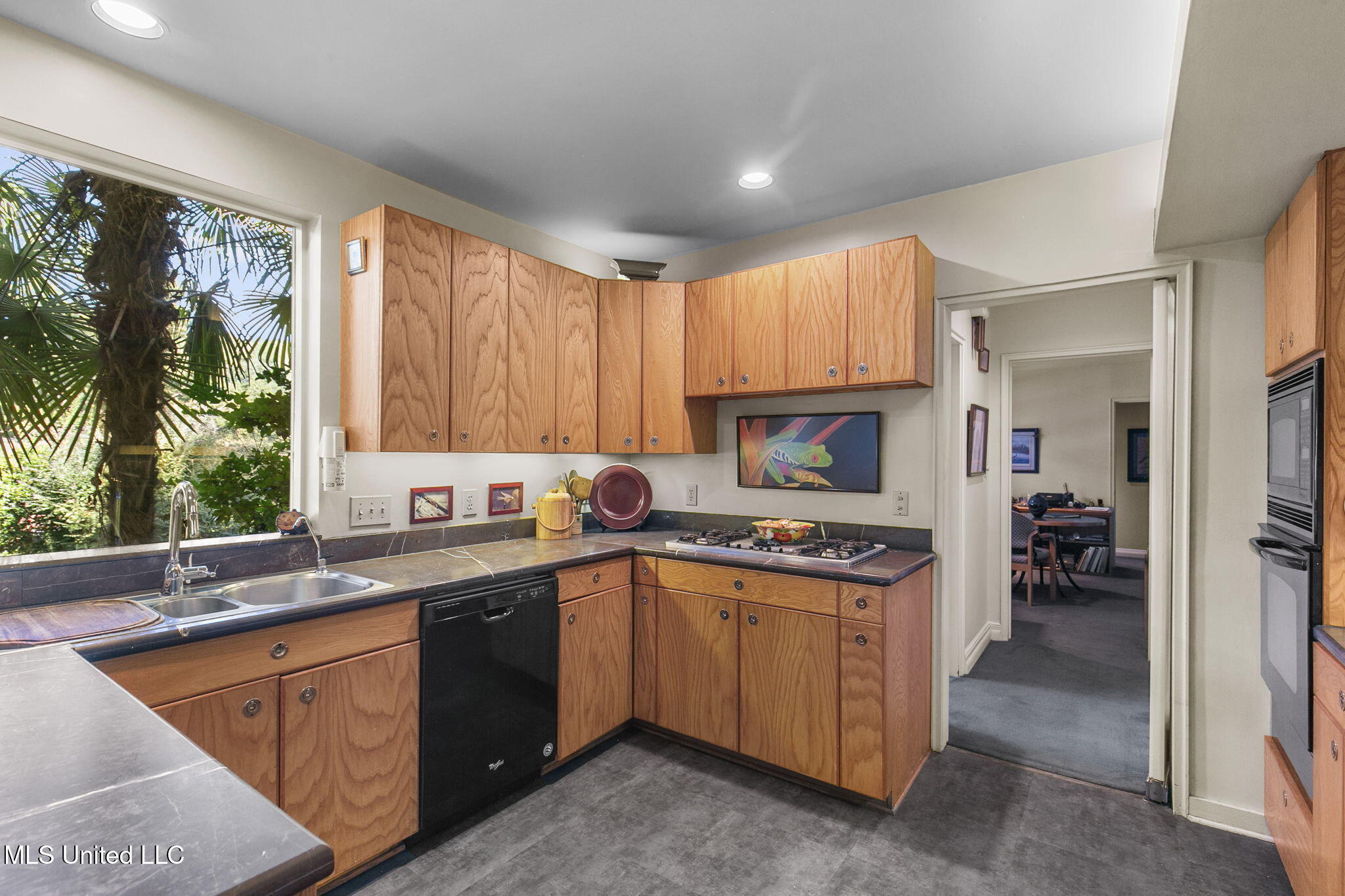 4526 Brook Drive Jackson, MS 39206 - Photo 6 of 69 45-web-or-mls-4526 Brook-45