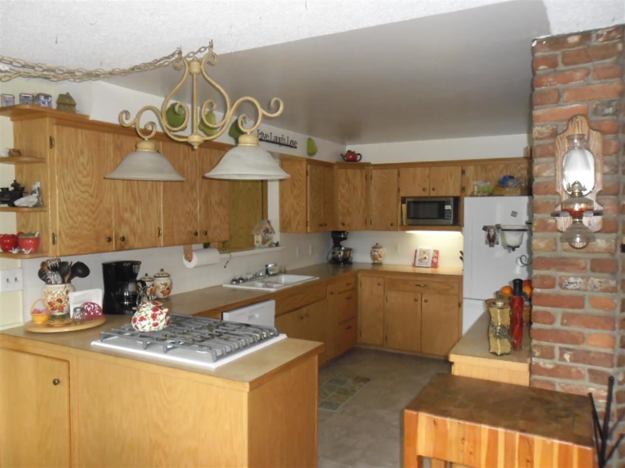 5198 Gennett Road Springdale, WA 99173 - Photo 8 of 20