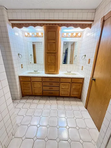 $1,500 | 5911-1 Farm To Market Road 1459, Sweeny, TX 77480