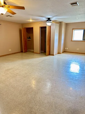 $1,500 | 5911-1 Farm To Market Road 1459, Sweeny, TX 77480