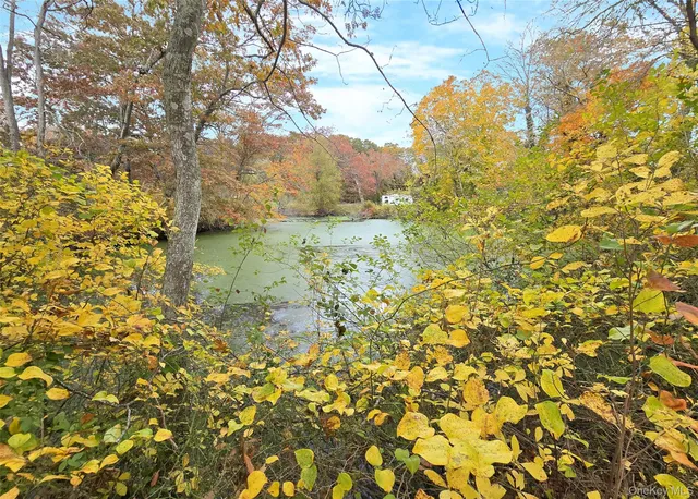 $429,000 | 170 Forge Road, Calverton, NY 11933