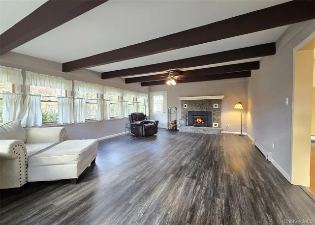 $429,000 | 170 Forge Road, Calverton, NY 11933