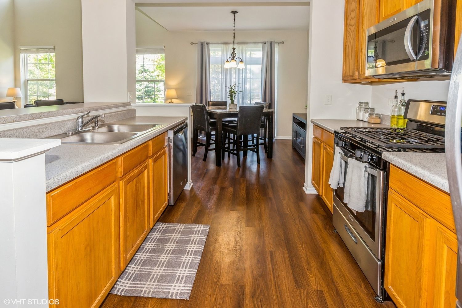 24226 Walnut Circle Plainfield, IL 60585 - Photo 4 of 16