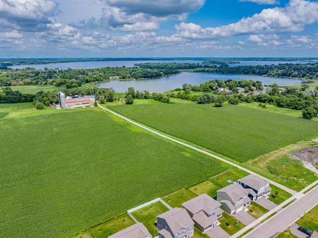 $549,900 | 830 Foxglove Terrace, Waconia, MN 55387