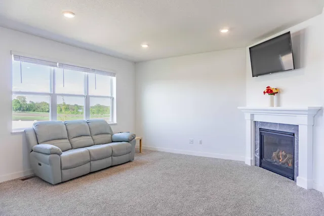 $549,900 | 830 Foxglove Terrace, Waconia, MN 55387