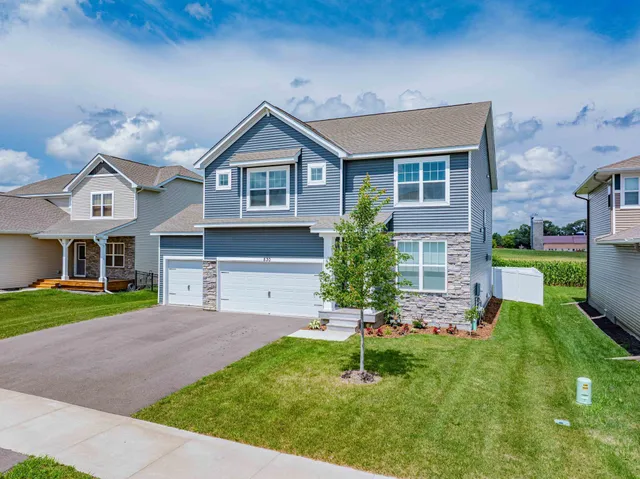 $549,900 | 830 Foxglove Terrace, Waconia, MN 55387