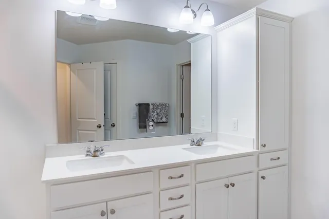 $549,900 | 830 Foxglove Terrace, Waconia, MN 55387