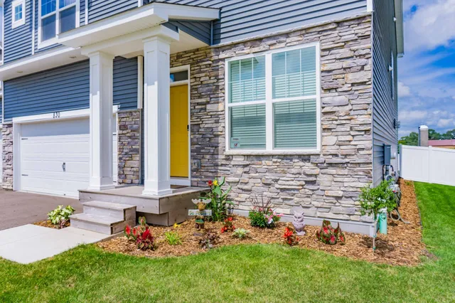 $549,900 | 830 Foxglove Terrace, Waconia, MN 55387