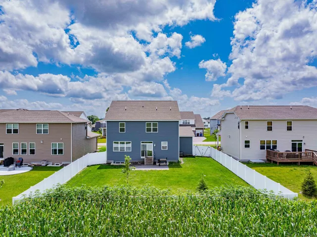 $549,900 | 830 Foxglove Terrace, Waconia, MN 55387