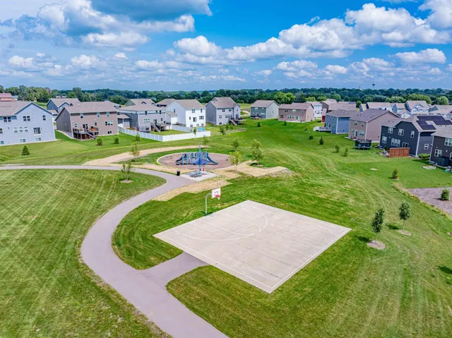 $549,900 | 830 Foxglove Terrace, Waconia, MN 55387