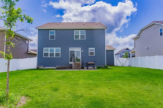 $549,900 | 830 Foxglove Terrace, Waconia, MN 55387