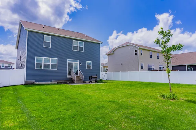 $549,900 | 830 Foxglove Terrace, Waconia, MN 55387