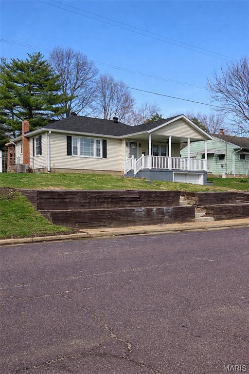 413 Rosedale Avenue Union, MO 63084 - Photo 2 of 17