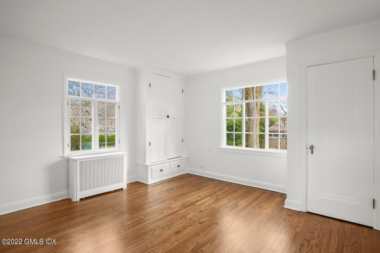 25 Terrace Avenue Riverside, CT 06878 - Photo 19 of 28 003