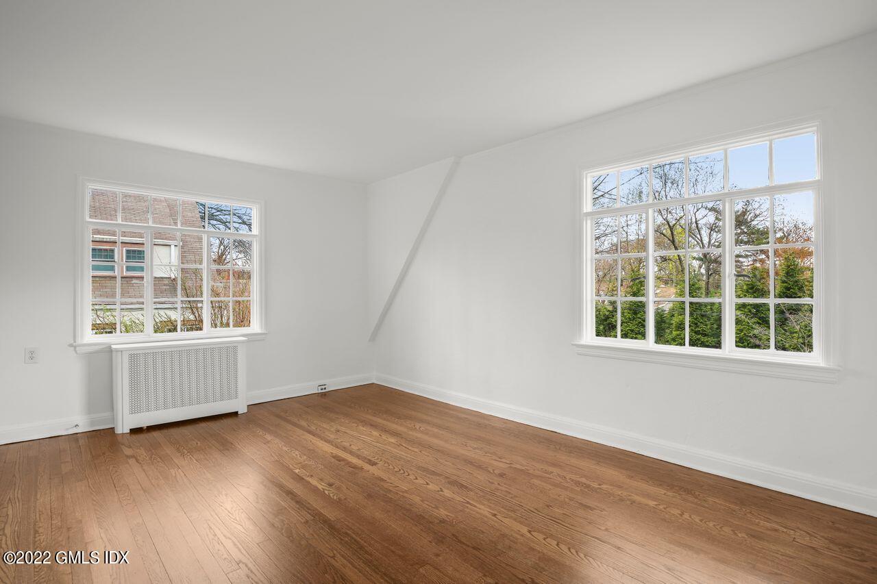 25 Terrace Avenue Riverside, CT 06878 - Photo 20 of 28 001