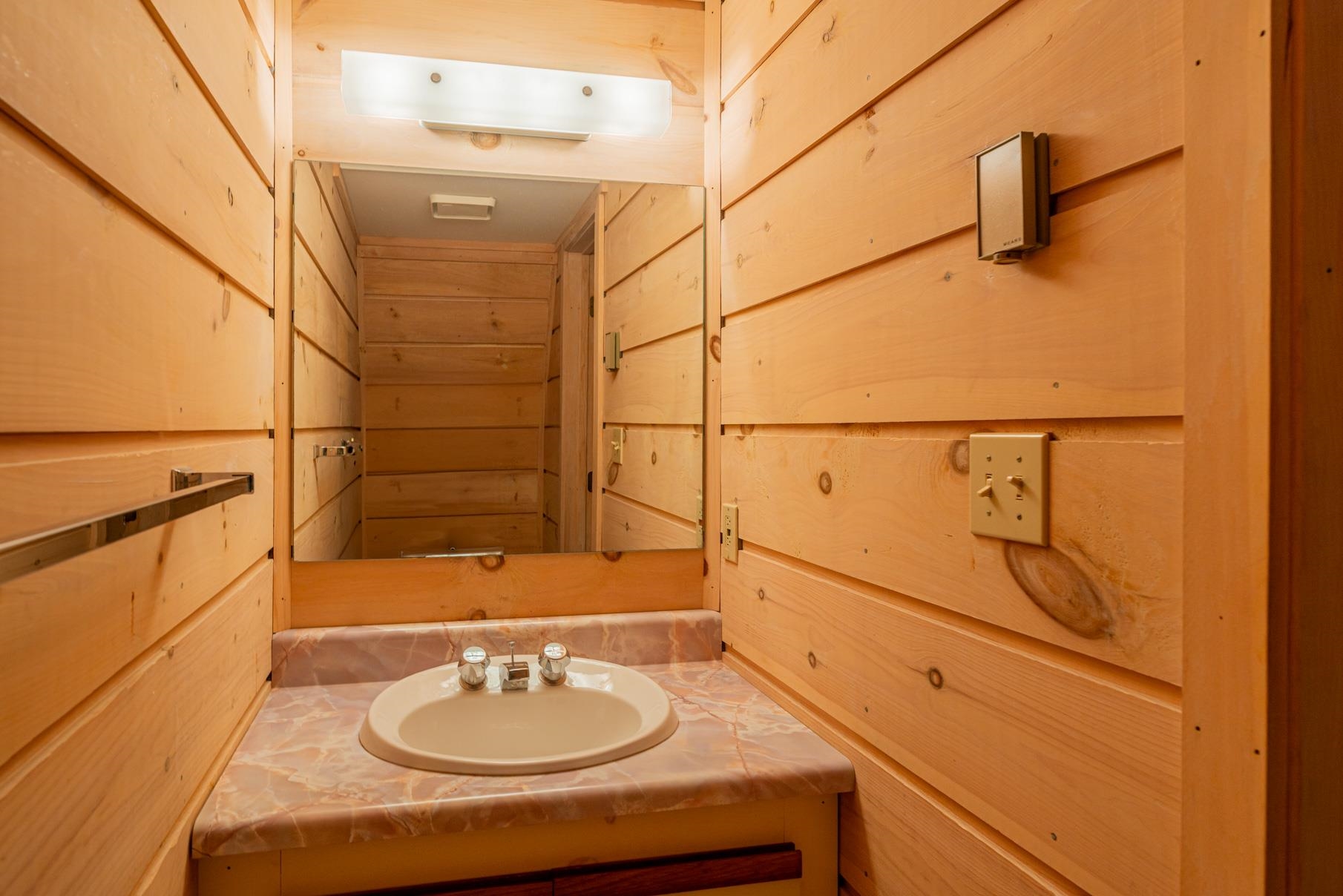 8920 Sage Hill Road, Unit 20 Manchester Center, VT 05255 - Photo 12 of 33