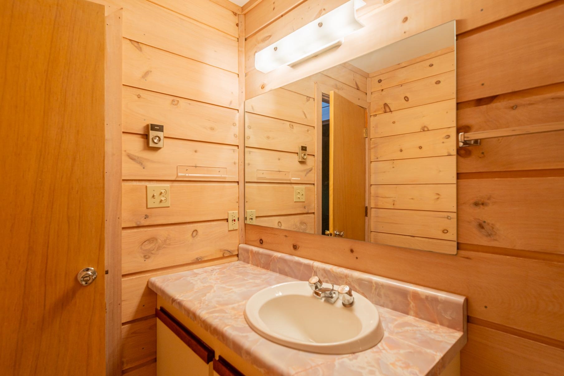 8920 Sage Hill Road, Unit 20 Manchester Center, VT 05255 - Photo 23 of 33