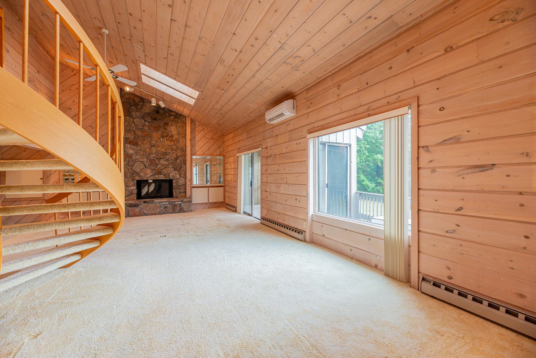 8920 Sage Hill Road, Unit 20 Manchester Center, VT 05255 - Photo 5 of 33