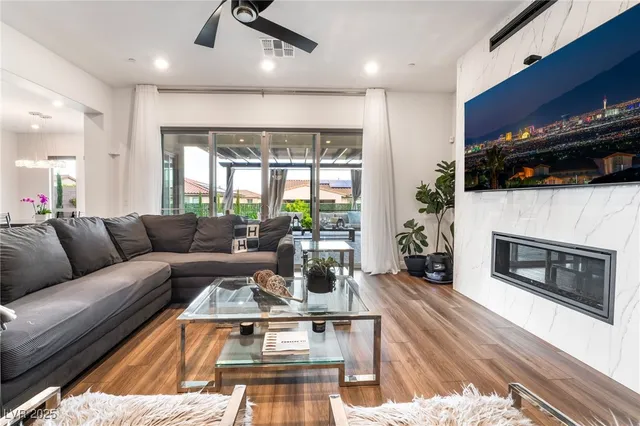 $1,750,000 | 212 Harris Peak Street, Las Vegas, NV 89138