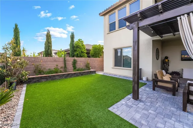 $1,750,000 | 212 Harris Peak Street, Las Vegas, NV 89138