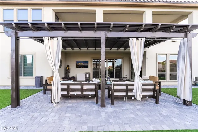 $1,750,000 | 212 Harris Peak Street, Las Vegas, NV 89138