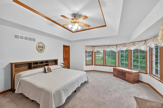 $589,900 | 23 Prairie Crossing Drive, St. Paul, MO 63366