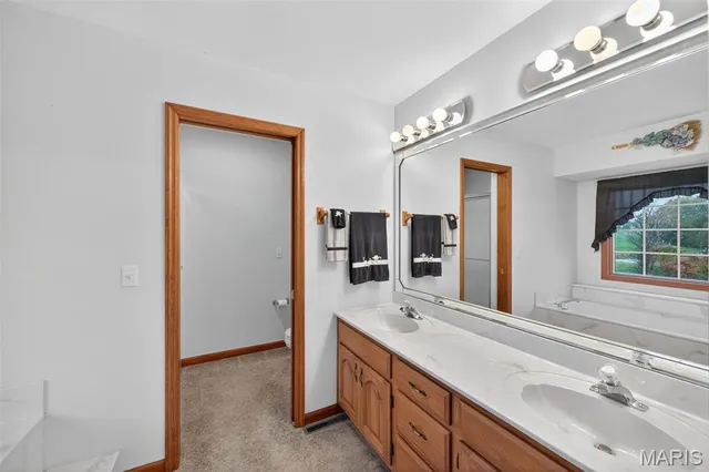 $589,900 | 23 Prairie Crossing Drive, St. Paul, MO 63366