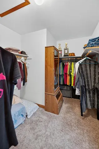 $589,900 | 23 Prairie Crossing Drive, St. Paul, MO 63366