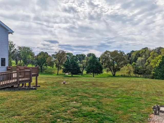 $589,900 | 23 Prairie Crossing Drive, St. Paul, MO 63366