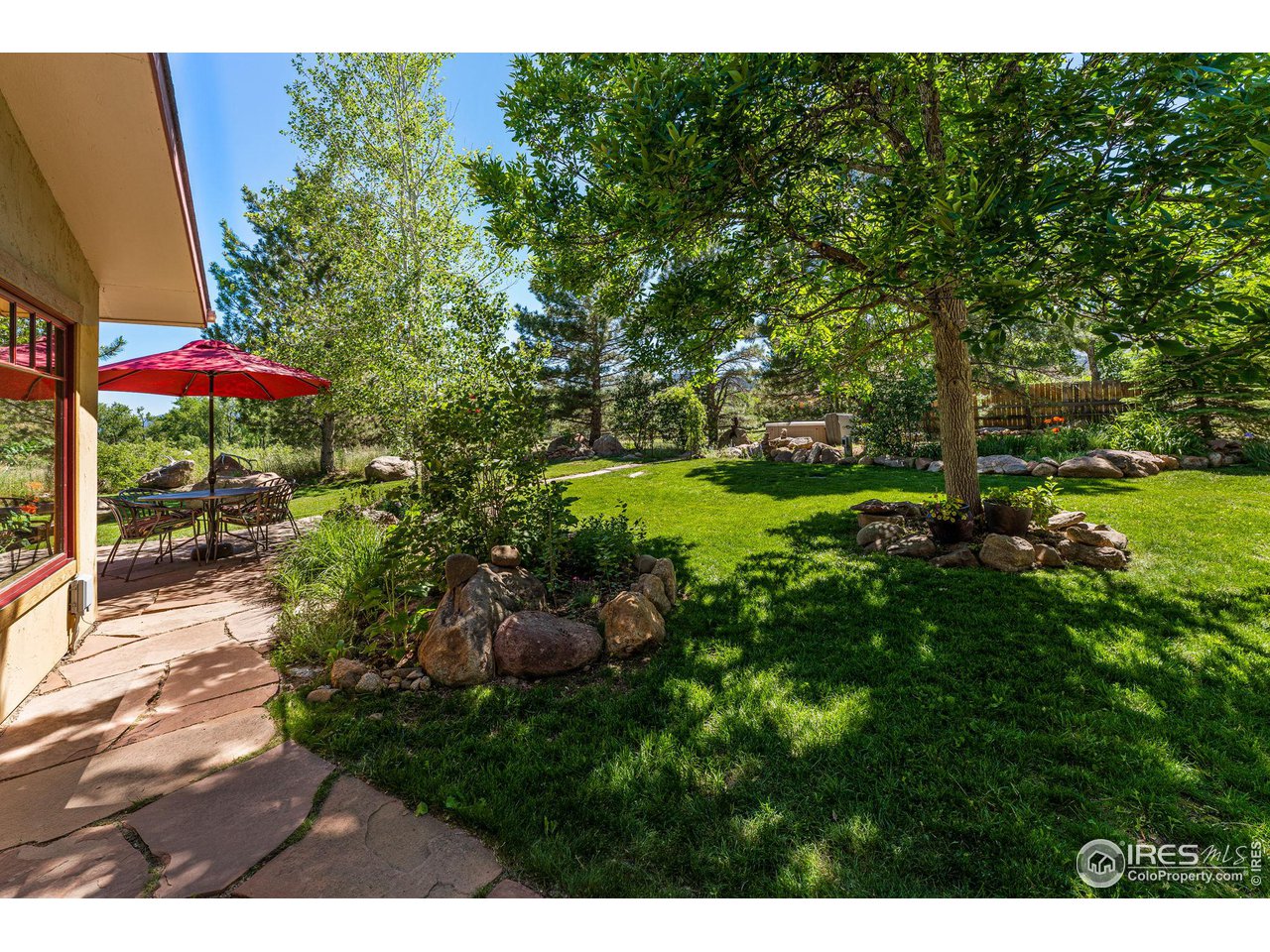 3396 Plateau Road Longmont, CO 80503 - Photo 25 of 40 Private backyard