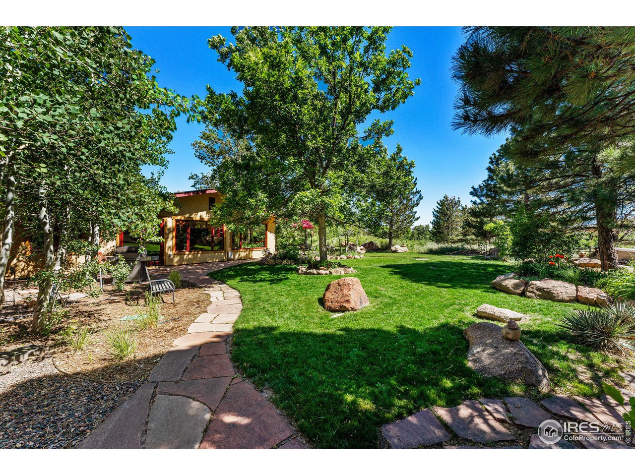 3396 Plateau Road Longmont, CO 80503 - Photo 31 of 40 Private backyard