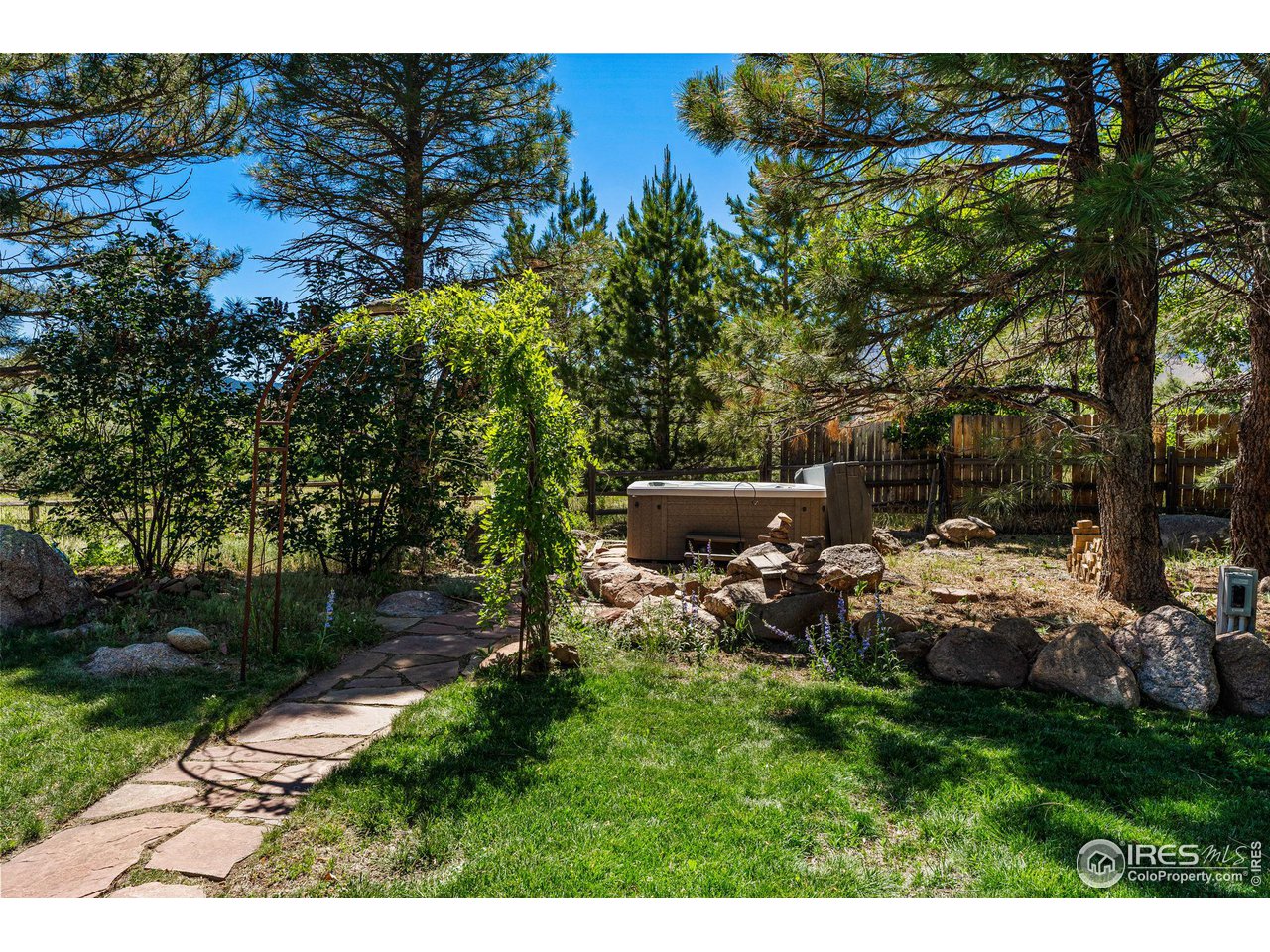 3396 Plateau Road Longmont, CO 80503 - Photo 33 of 40 relaxing spa