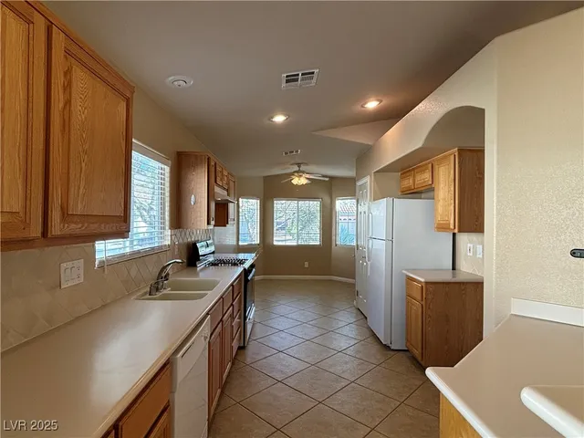 $1,995 | 2269 Dakota Sky Court, Henderson, NV 89052