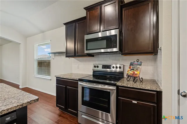 $338,000 | 152 Beth Ann Loop, Taylor, TX 76574