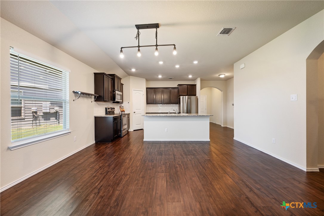 152 Beth Ann Loop Taylor, TX 76574 - Photo 14 of 40