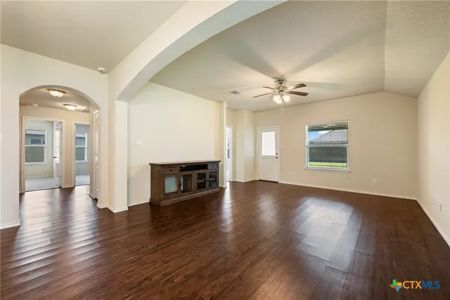 $338,000 | 152 Beth Ann Loop, Taylor, TX 76574