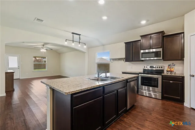 $338,000 | 152 Beth Ann Loop, Taylor, TX 76574