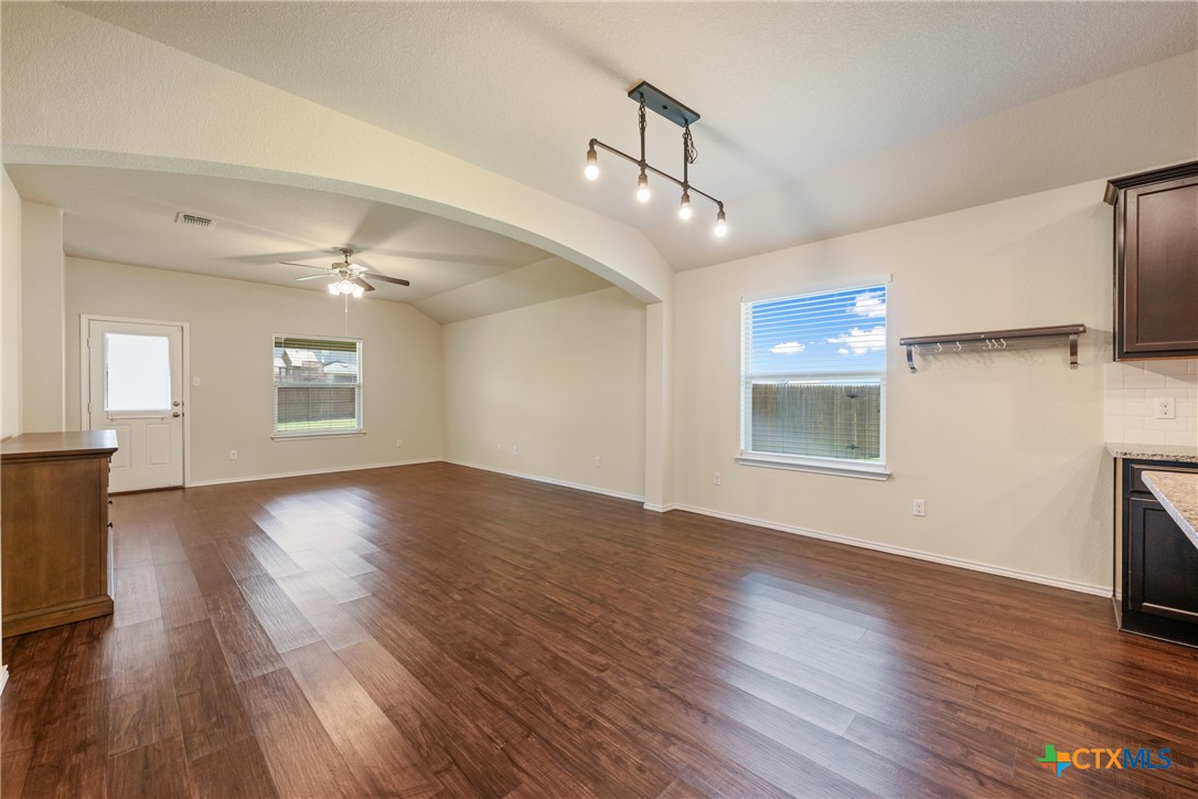 152 Beth Ann Loop Taylor, TX 76574 - Photo 22 of 40