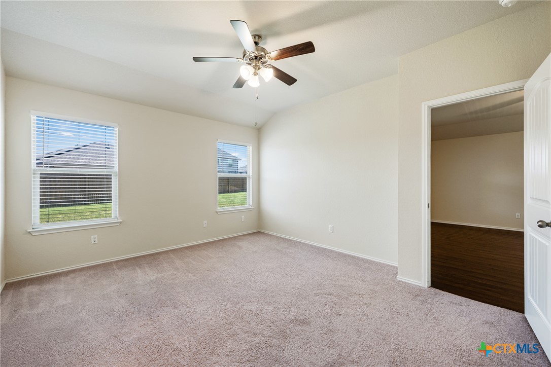 152 Beth Ann Loop Taylor, TX 76574 - Photo 25 of 40