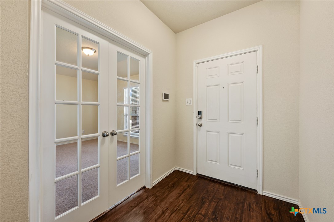 152 Beth Ann Loop Taylor, TX 76574 - Photo 32 of 40