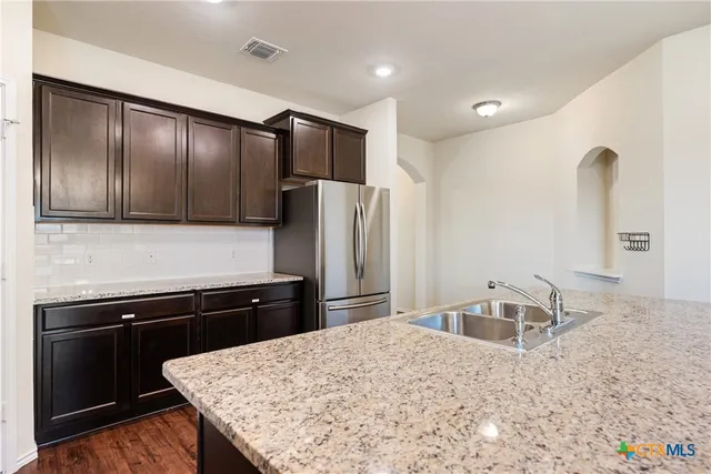 $338,000 | 152 Beth Ann Loop, Taylor, TX 76574