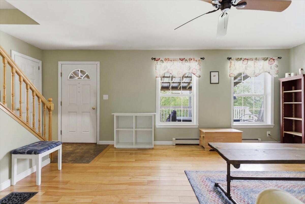 37 Palmer Road Pittston, ME 04345 - Photo 21 of 57 21-DSC05414_declutter_0ca77e1c