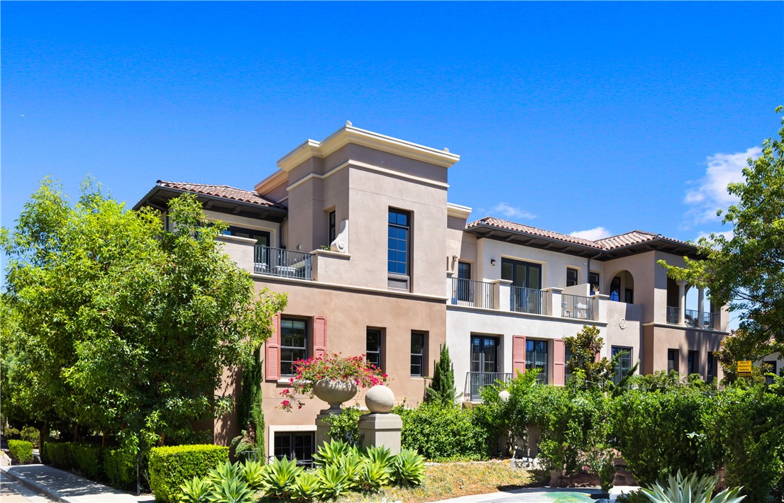 382 West Green St Unit 138  