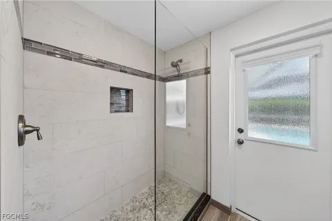 $690,000 | 124 Southwest 56th Terrace, Cape Coral, FL 33914