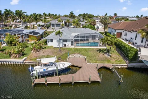 $690,000 | 124 Southwest 56th Terrace, Cape Coral, FL 33914